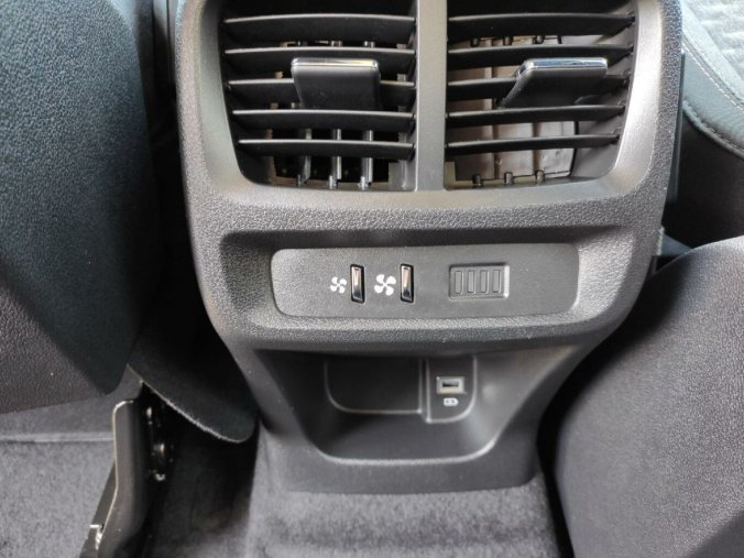 Peugeot Rifter, Peugeot Rifter GT 1.5 HDI 130k AUT8, barva stříbrná