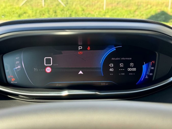 Peugeot 5008, Peugeot 5008 ALLURE PACK BlueHDi 130 EAT 8, barva šedá