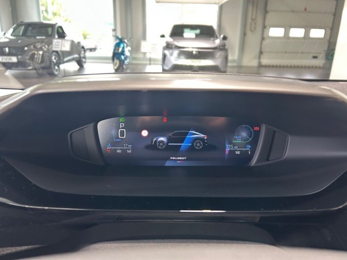 Peugeot 408, Peugeot 408 ALLURE Hybrid 145 e-DCS6, barva modrá