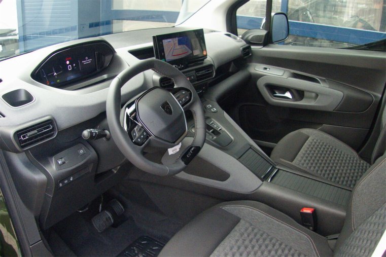 Peugeot Rifter, Peugeot Rifter GT BlueHDi 130 S&S EAT8, barva zelená