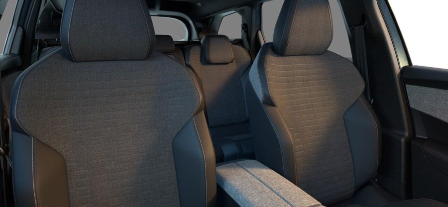 Peugeot 5008, Peugeot 5008 BUSINESS Hybrid 145 e-DCS6, barva modrá