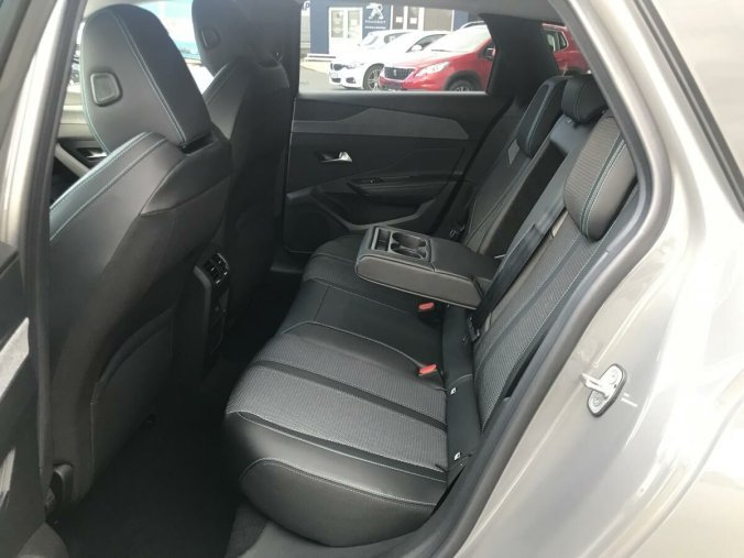Peugeot 308, Peugeot 308 SW 1.2 PureTech ALLUR 130 EAT8, barva šedá