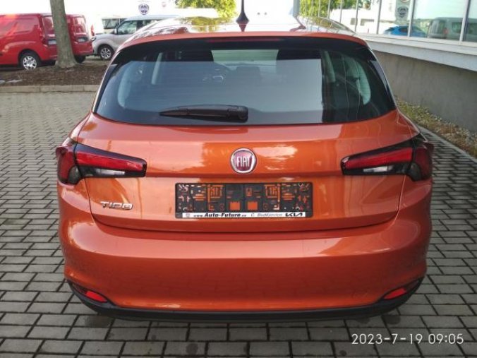 Fiat Tipo, HB 1.0 Fire Fly 100k, barva oranžová