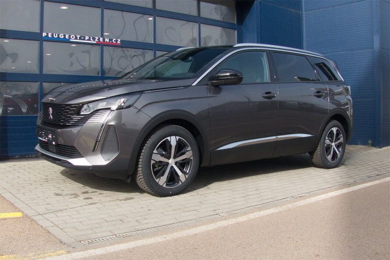 Peugeot 5008, Peugeot 5008 Allure Pack BlueHDI 130 EAT8, barva šedá