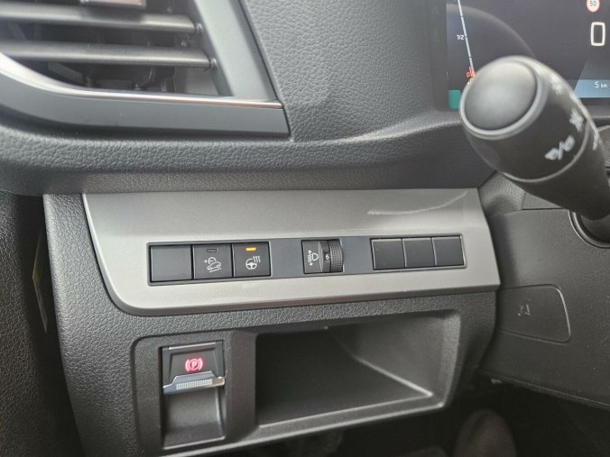 Peugeot Traveller, Peugeot Traveller Long ALLURE 2.0 BHDi 180k EAT8, barva zelená