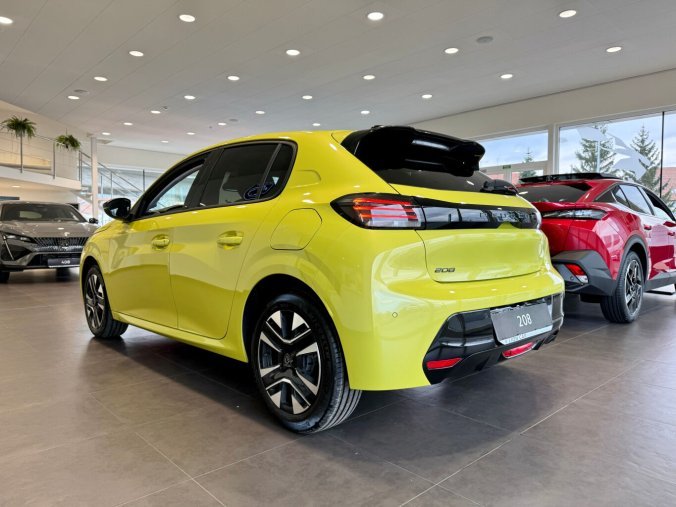 Peugeot 208, Peugeot 208 ALLURE, 100 koní, 7 let záruka, barva žlutá
