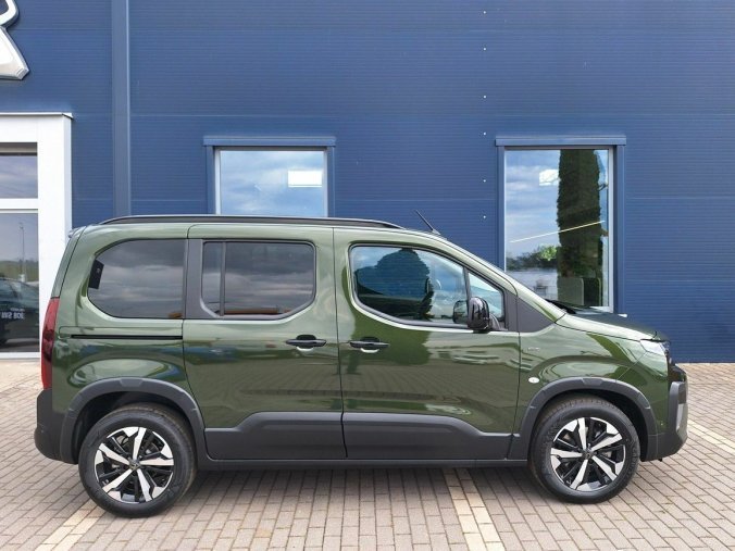 Peugeot Rifter, Peugeot Rifter GT BHDi 130 EAT8, barva zelená
