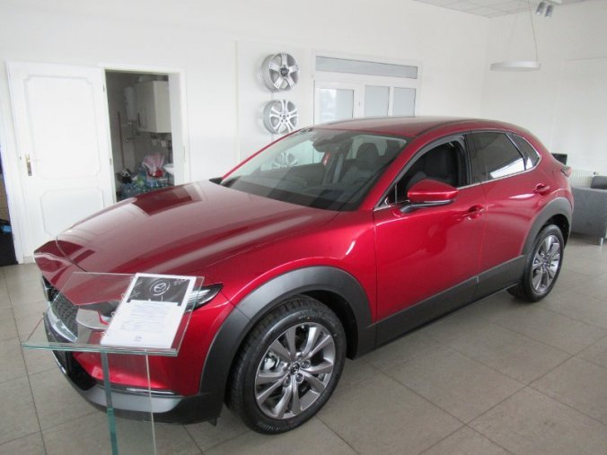 Mazda CX-30, 2,0i 90kW, barva červená