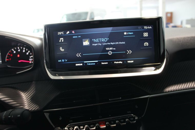 Peugeot 208, Peugeot 208 STYLE PureTech 100 S&S MAN6, barva černá