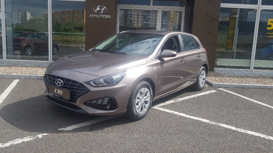 Hyundai i30, 1,5i CVVT 81 kW (95 NAT) 6 st. man, barva bronzová