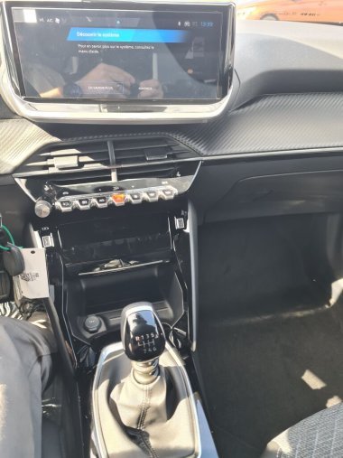 Peugeot 2008, Peugeot 2008 2008 Allure 100k. MAN6, barva černá