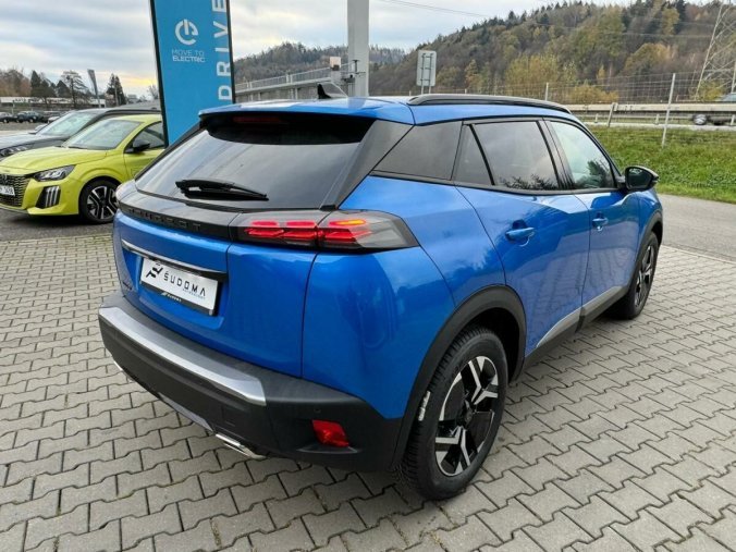 Peugeot 2008, Peugeot 2008 ALLURE PureTech 130 S&S EAT8, barva modrá