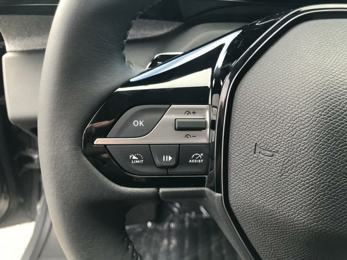 Peugeot 308, Peugeot 308 SW 1.2 PureTech ALLUR 130 EAT8, barva šedá