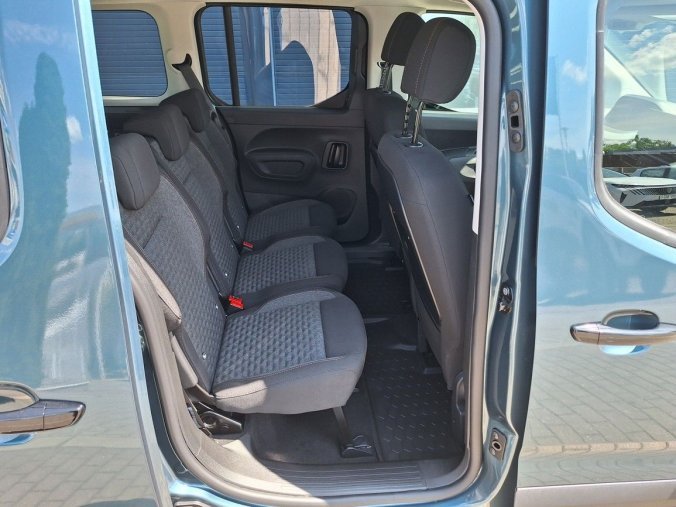 Peugeot Rifter, Peugeot Rifter LONG GT BHDi 130 EAT8, barva modrá