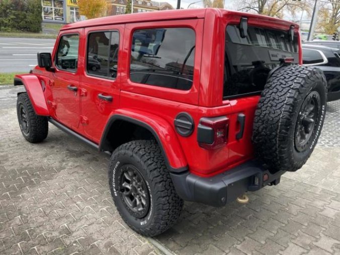 Jeep Wrangler, Unlimited Rubicon 392, barva červená