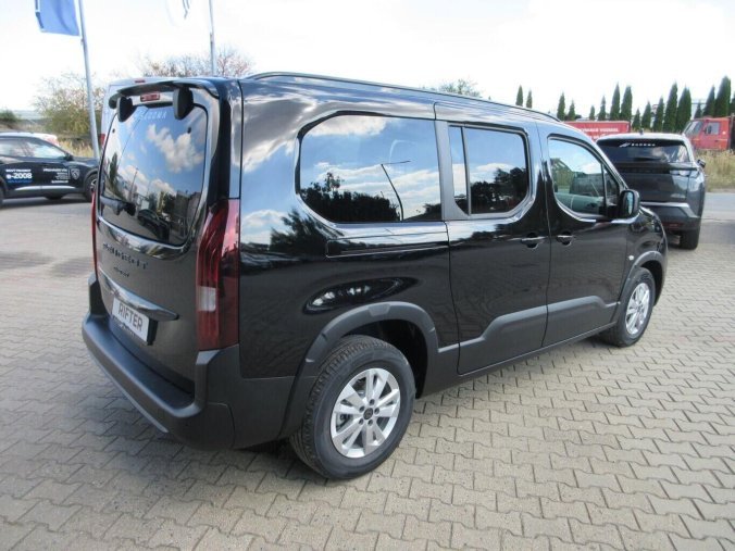 Peugeot Rifter, Peugeot Rifter LONG ALLURE HDi 130 MAN6 7míst, barva černá