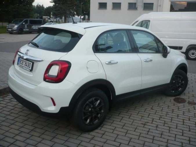 Fiat 500X, Urban 1.0 Firefly 120k Lounge, barva bílá