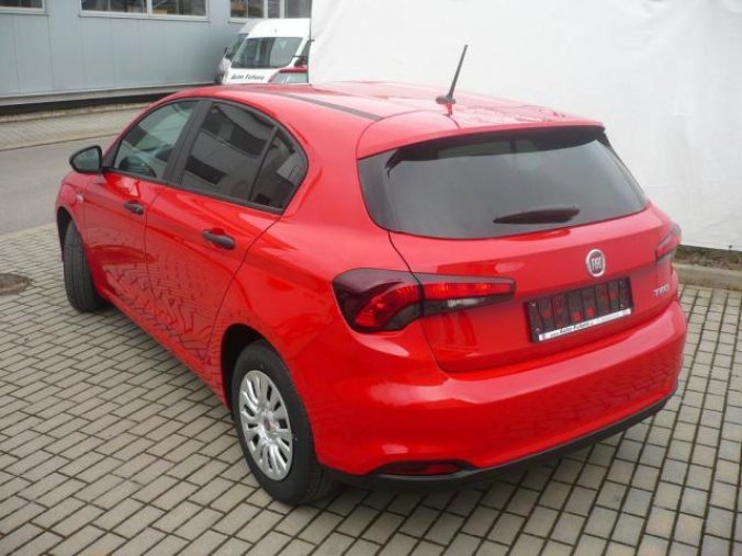 Fiat Tipo, HB 1.0 100k, barva červená