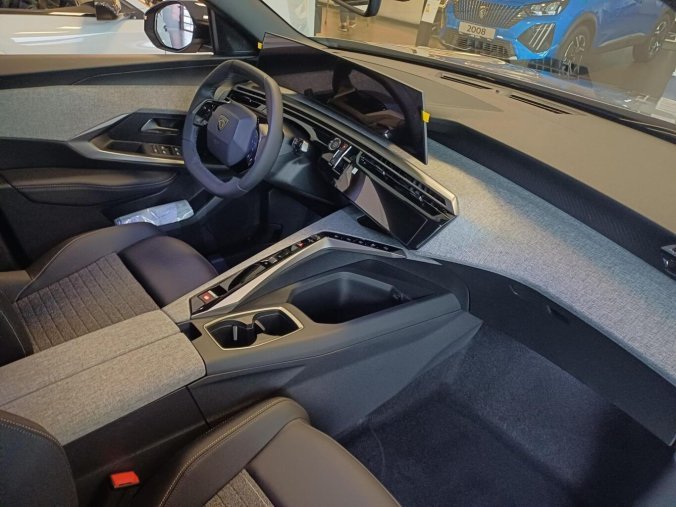 Peugeot 3008, Peugeot 3008 ALLURE Hybrid 145 e-DCS6, barva šedá