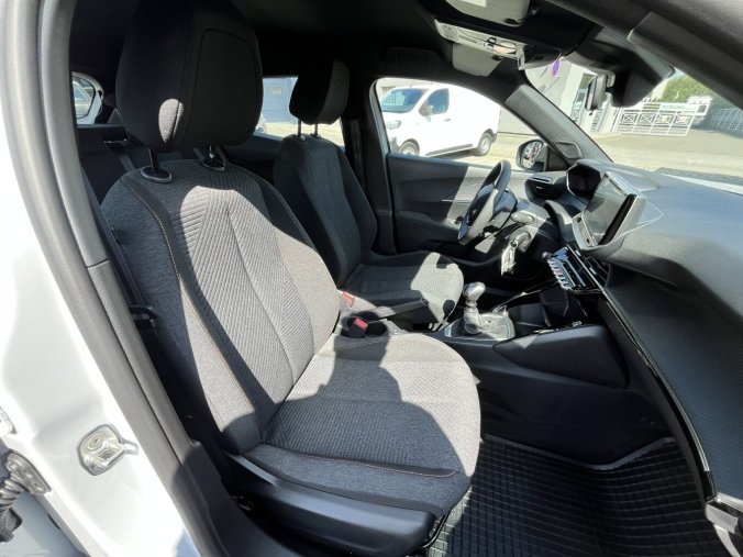 Peugeot 2008, Peugeot 2008 BUSINESS Turbo 100k MAN6, barva bílá