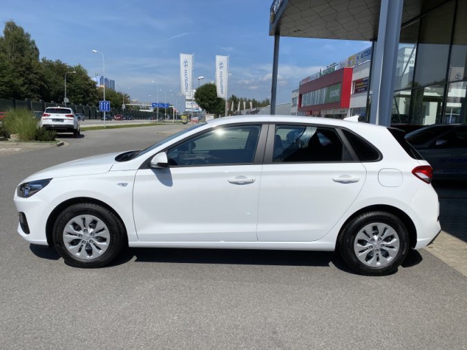 Hyundai i30, 1,5i 81 kW MT, barva bílá