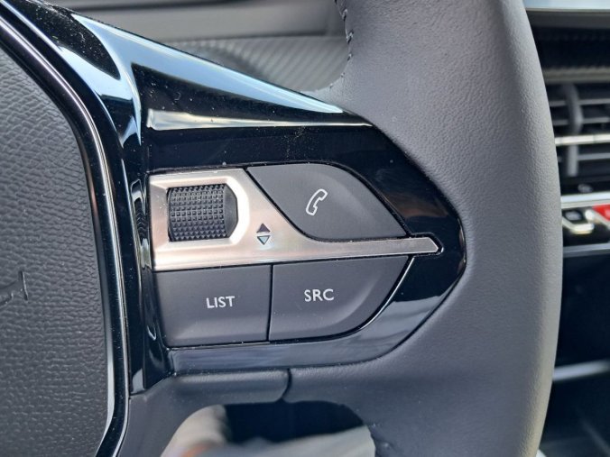 Peugeot 2008, Peugeot 2008 2008 STYLE PureTech 100 S&, barva šedá