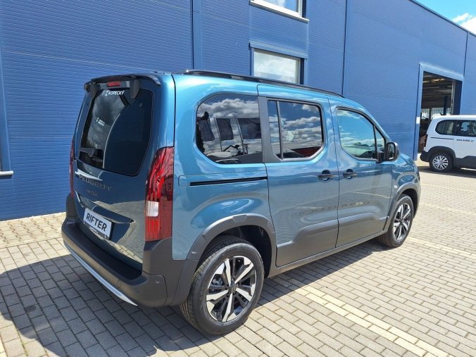 Peugeot Rifter, Peugeot Rifter GT BHDi 130 EAT8, barva modrá