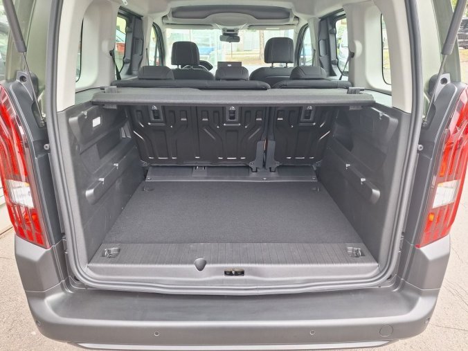 Peugeot Rifter, Peugeot Rifter ALLURE 1.2 PT 110k MAN6, barva modrá