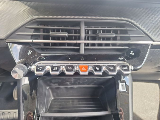 Peugeot 208, Peugeot 208 ALLURE 1.2 TURBO 100k MAN6, barva šedá