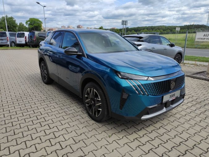 Peugeot 3008, Peugeot 3008 ALLURE 145k AUT HYBRID, barva modrá