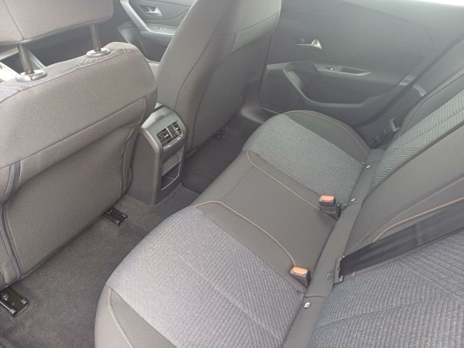 Peugeot 308, Peugeot 308 SW STYLE Hybrid 145 e-DCS6, barva modrá