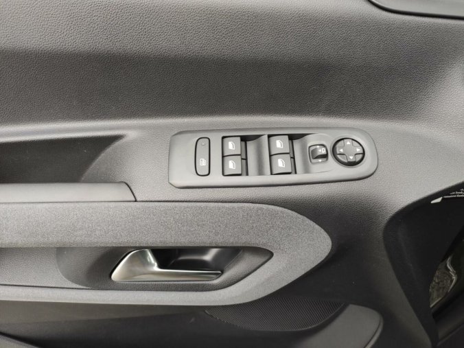 Peugeot Rifter, Peugeot Rifter ALLURE 1.5 HDI 130kMAN6 osobní, barva zelená