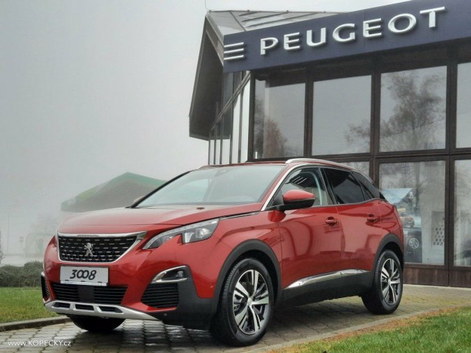 Peugeot 3008, ALLURE 1,5 BHDi 130k M6, barva červená