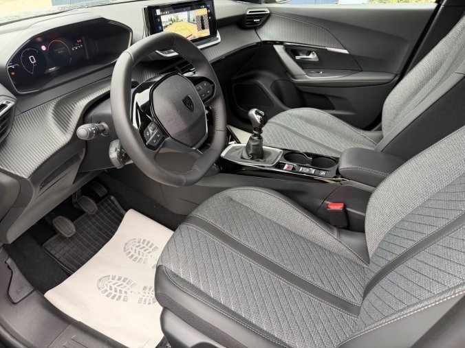 Peugeot 2008, Peugeot 2008 ALLURE PureTech 100k MAN6, barva černá