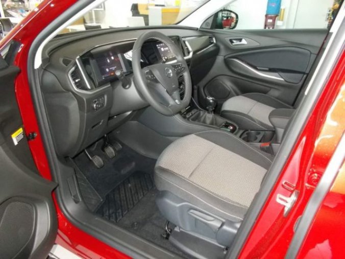 Opel Grandland X, 1.2 TURBO (96kW/130k) MT6, barva červená