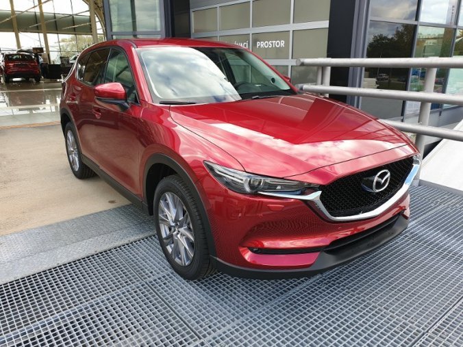 Mazda CX-5, 2.5 Skyactiv-G 194k, barva červená