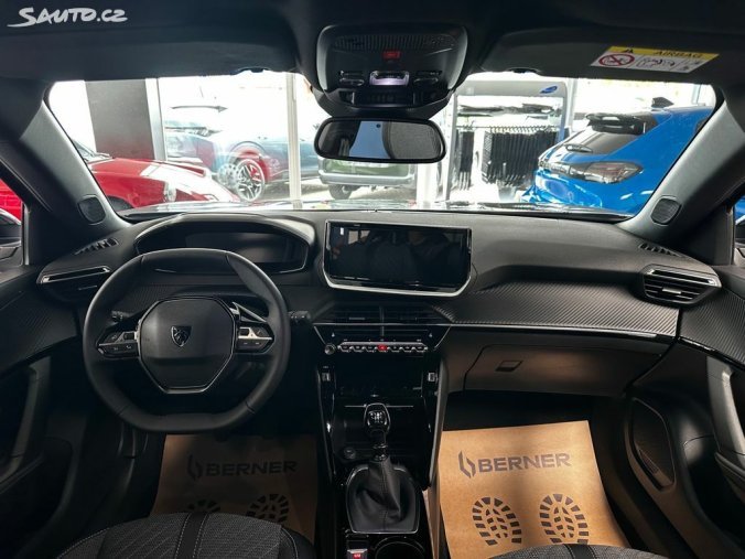 Peugeot 2008, Peugeot 2008 ALLURE PureTech 100k MAN6, barva šedá
