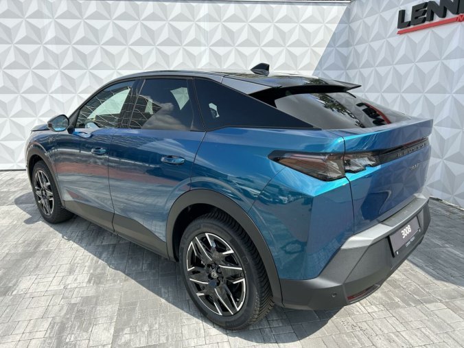 Peugeot 3008, Peugeot 3008 GT Hybrid 145 e-DCS6, barva modrá