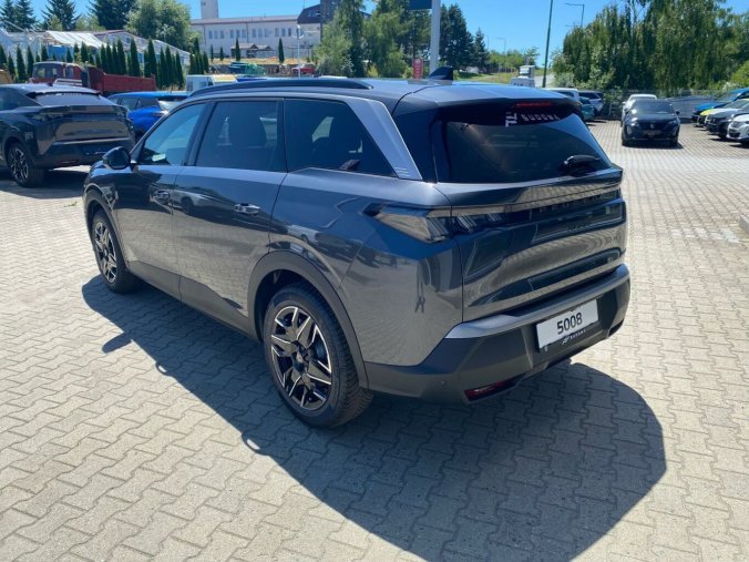 Peugeot 5008, Peugeot 5008 ALLURE Hybrid 145 e-DCS6, barva šedá