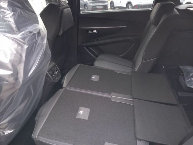 Peugeot 5008, Peugeot 5008 Allure Pack BlueHDI 130 S&, barva šedá