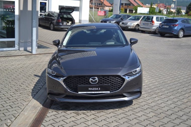 Mazda 3, Skyactiv G122, barva šedá