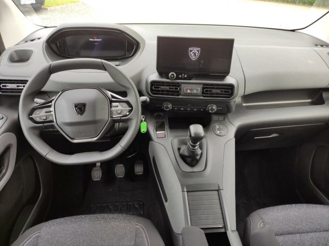 Peugeot Rifter, Peugeot Rifter ALLURE 1.5 HDI 130kMAN6 osobní, barva zelená