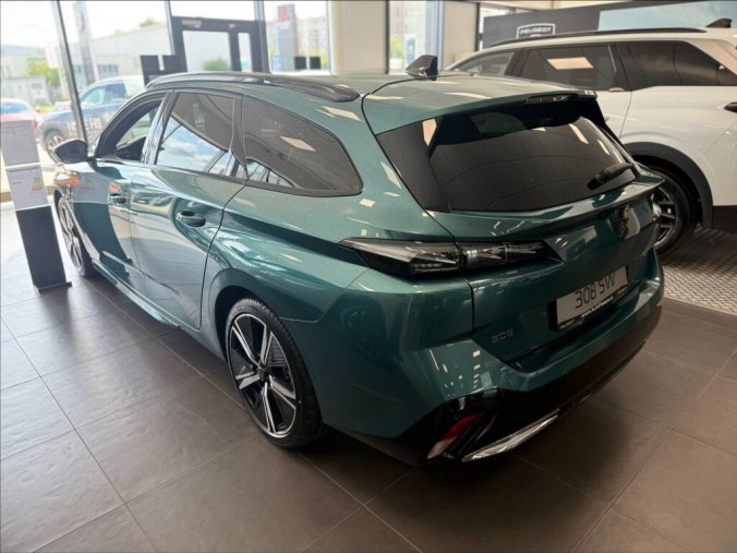 Peugeot 308, Peugeot 308 1,2 Hybrid 136 e-DSC6  SW GT, barva modrá