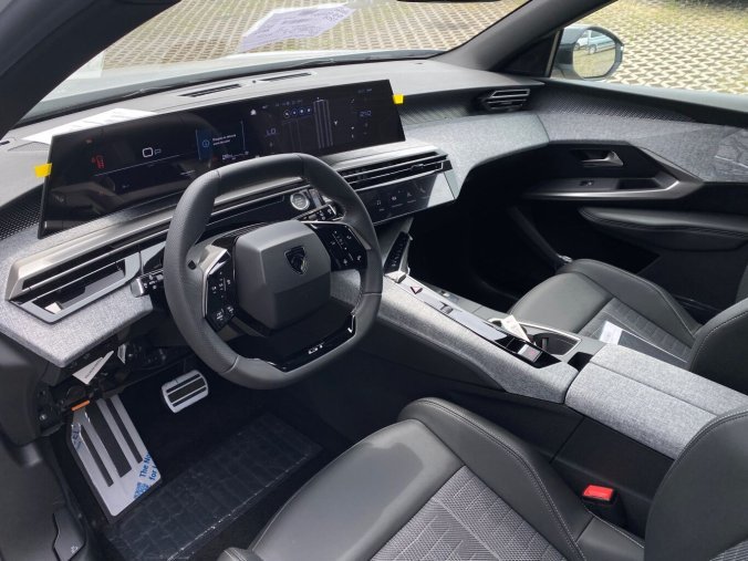 Peugeot 5008, Peugeot 5008 GT Hybrid 145 e-DCS6 - 5 MÍST! - 3418, barva modrá