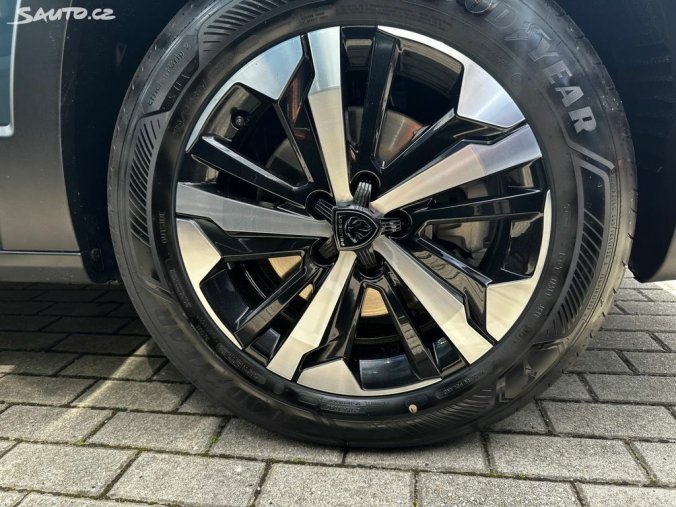 Peugeot Rifter, Peugeot Rifter LONG GT BlueHDi 130k EAT8, barva modrá