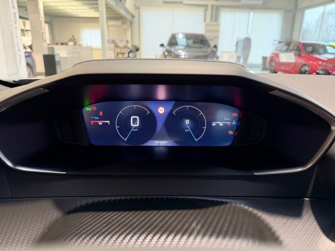 Peugeot 2008, Peugeot 2008 ALLURE PureTech 100k MAN6, barva šedá