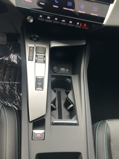Peugeot 308, Peugeot 308 SW 1.2 PureTech ALLUR 130 EAT8, barva šedá