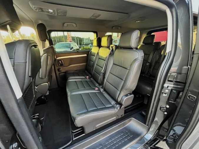 Peugeot Traveller, Peugeot Traveller Allure L3 2.2 BlueHDi 180k EAT8, barva šedá