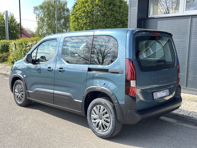 Peugeot Rifter, Peugeot Rifter LONG ALLURE BlueHDi 130 S&S EAT8 s homologací N1, barva modrá