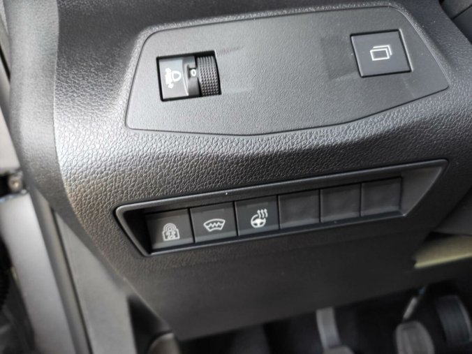 Peugeot Rifter, Peugeot Rifter ALLURE 1.5 HDI 130k MAN6 7míst, barva stříbrná